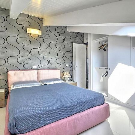 Agropoli Apartment Sleeps 4 Air Con Wifi Exteriör bild